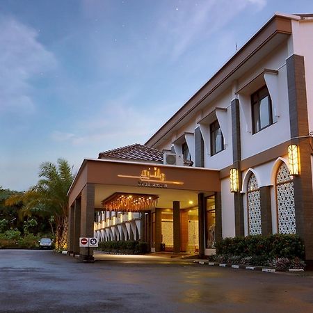 Multazam Hotel Solo Eksteriør bilde